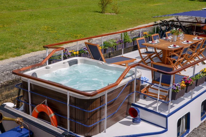 LA BELLE EPOQUE BARGE CRUISES BURGUNDY CRUISES CRUCEROS BORGOÑA CRUCEROS FRANCIA CRUCEROS CANALES DE FRANCIA LA BELLE EPOQUE VENAREY-LES-LAUMES CRUCEROS MONTBARD CRUCEROS RAVIERES CRUCEROS ANCY-LE-FRANC CRUCEROS LEZINNES CRUCEROS TANLAY CREUERS CROISIERES PENICHE CRUCEROS CANALES DE FRANCIA CRUCEROS PRIVADOS CRUCEROS BARCO PEQUEÑO CRUCEROS SEGUROS CORONAVIRUS COVID19 CRUCEROS SEGUROS #LaBelleEpoque #CrucerosCanalesFrancia #CRUCEROS #PENICHE #BARGECRUISES #CrucerosBarcaza #CrucerosCanalesFrancia #FranceCruises #CroisieresFrance #CrucerosFrancia